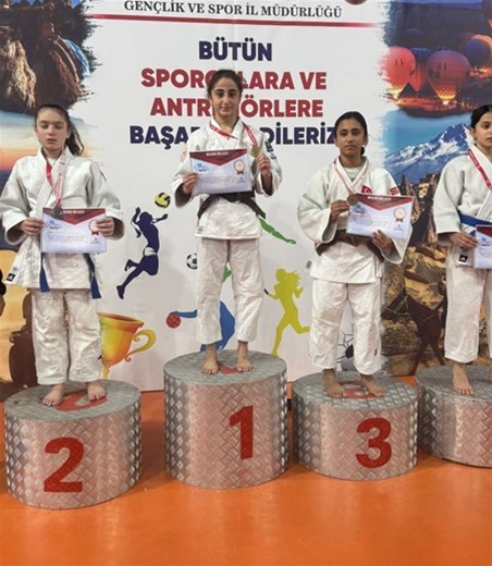 Meryem Yıldız, Judo Yıldızlar Okul Sporları Türkiye Finali'nde Türkiye 3.'sü Oldu!